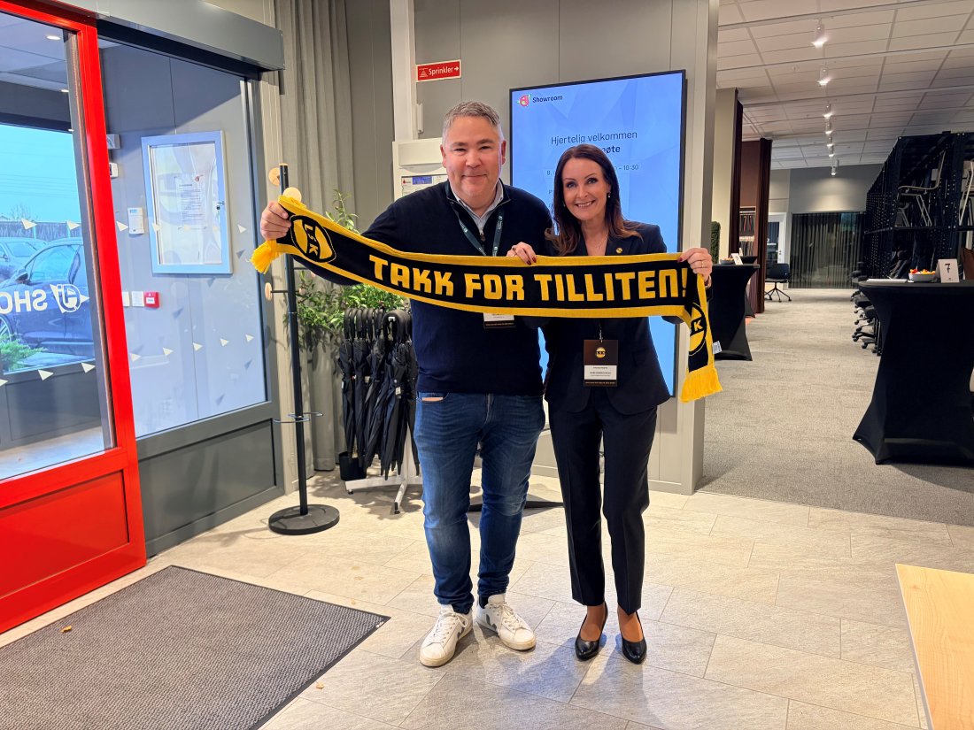 Ted Åkesson i Fotophono og Kari Herredsvela i LSK