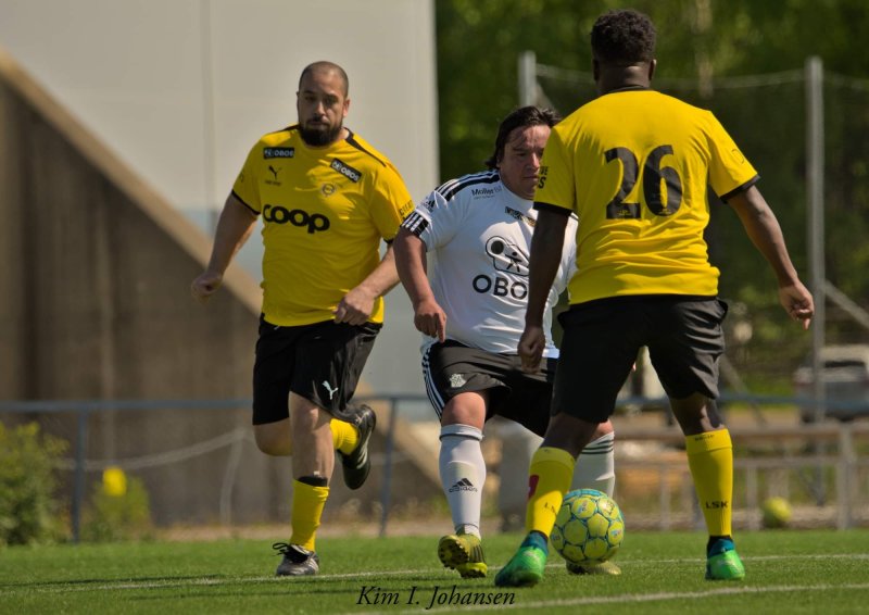 NY SEIER: Gatelaget tok nok en trepoenger i Østlandsligaen med 6-3-triumfen over Asker. Foto: Kim Johansen