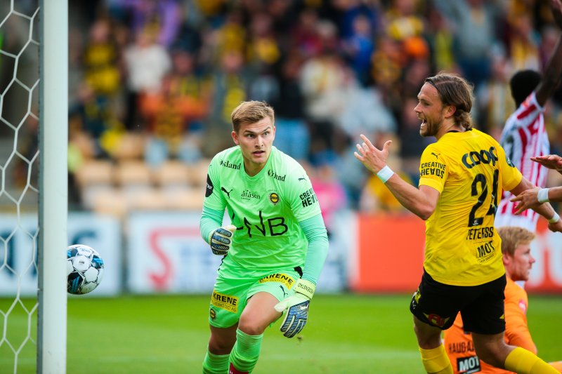 UTLIGNET: Fire minutter på overtid satte Mads Hedenstad Christiansen inn 1-1-målet mot Tromsø. Foto: Christoffer Andersen/NTB