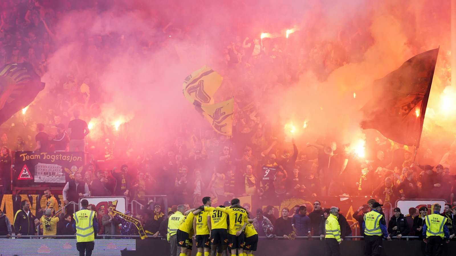 LSK VIF derby pyro