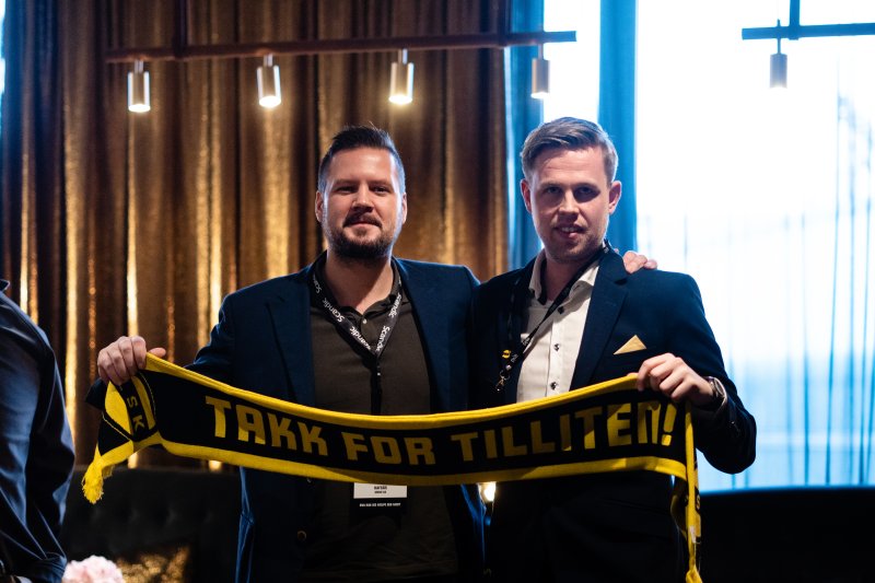 NY AVTALE: Joakim Hafsås i GROW og Jørgen Heen Enger i LSK er enige om å fortsette det gode samarbeidet.