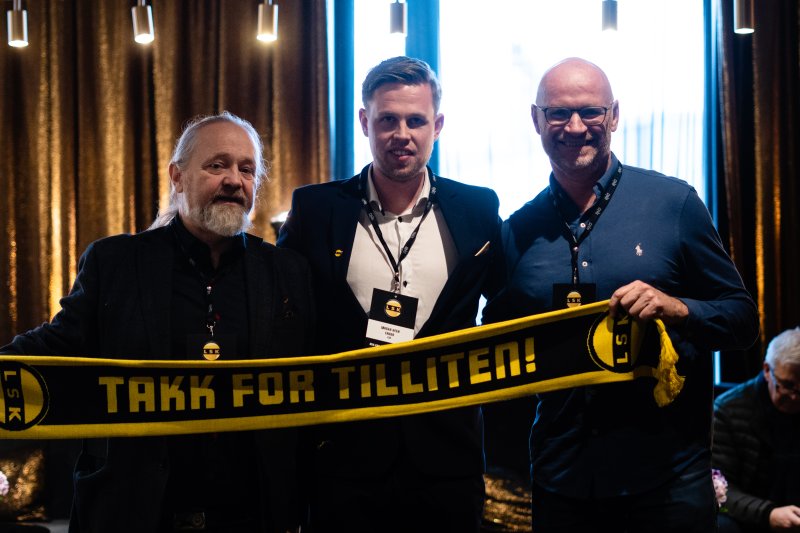 NY AVTALE: Cloudberries-duoen Øyvind Thoresen (til venstre) og Jan Gulbrandsen (til høyre) er både stolte sponsorer og supportere!