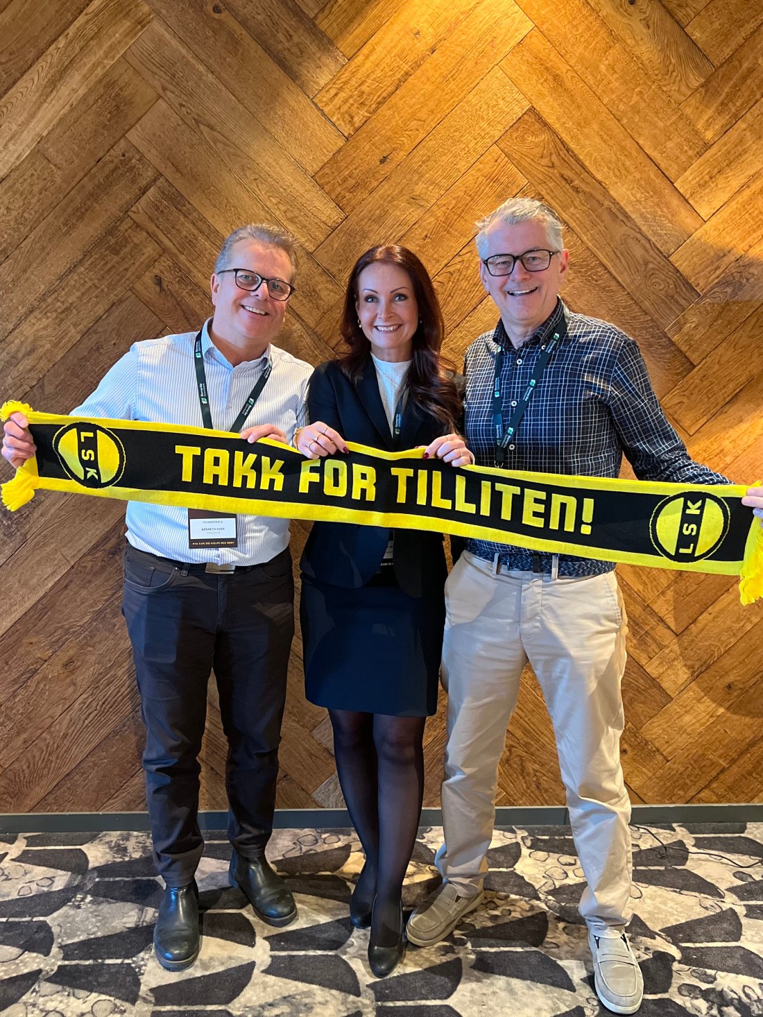 Kenneth Hoff og Trond Inge Frøsland i Vodacom, her sammen med Kari Herredsvela i LSK