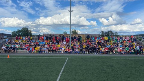 Klubb-besøk: 250 barn fra Aurskog-Høland fikk drømmedag med LSK-spillerne