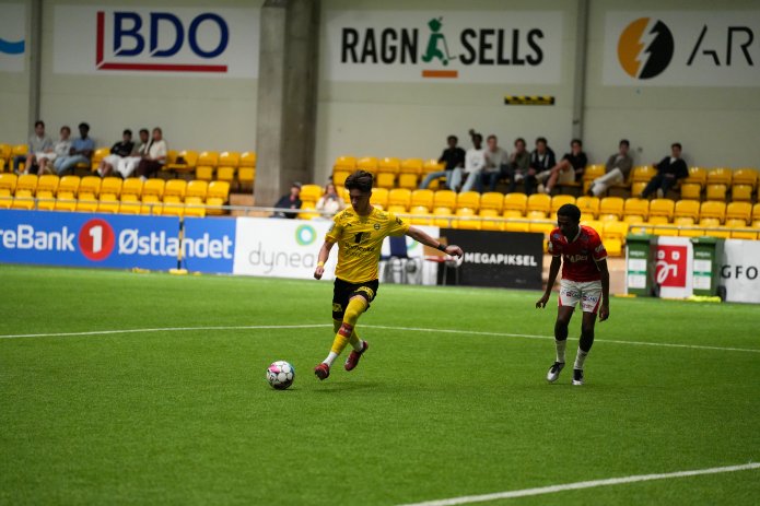Nytt hattrick i overlegen LSK 2-seier